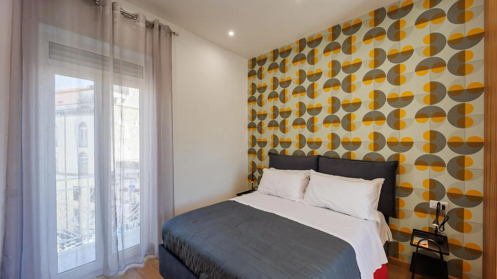 Apartment House In Decumani Yellow By Houseinnaples